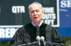 New York Senator Chuck Schumer speaks to SBU graduates. Photo by Kayla Shults.